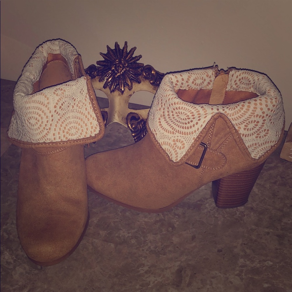 🍂 Rue 21 Suede Ankle Boots 🍂